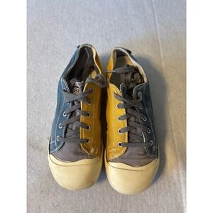 KEEN Canvas Sneakers  girls Size 5 Blue Yellow & blue Good Split Color Low Top